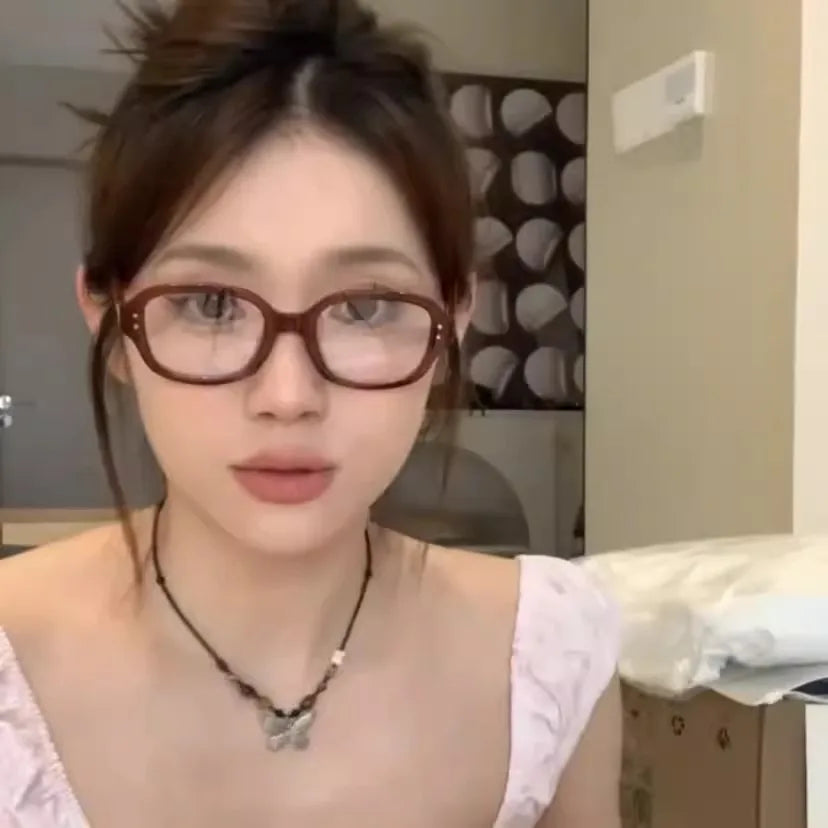 Retro Square Frame Eyeglass for Women Red Computer Reading Glasses Clear Blue Light Blocking Eyewears Vintage Decorative Goggles