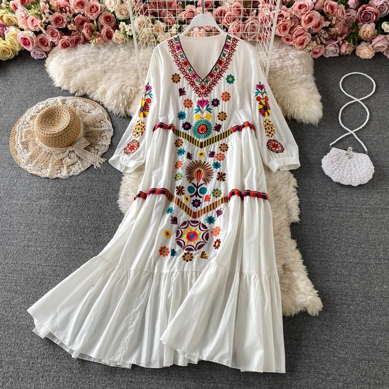 Vintage Women Dress Floral Embroidery Beach Dress Ladies Short Sleeve V-neck Cotton And Linen Boho Dresses Summer